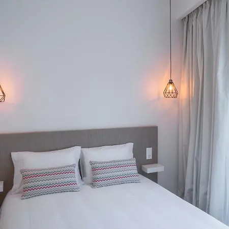 Bonjardim Apartment
